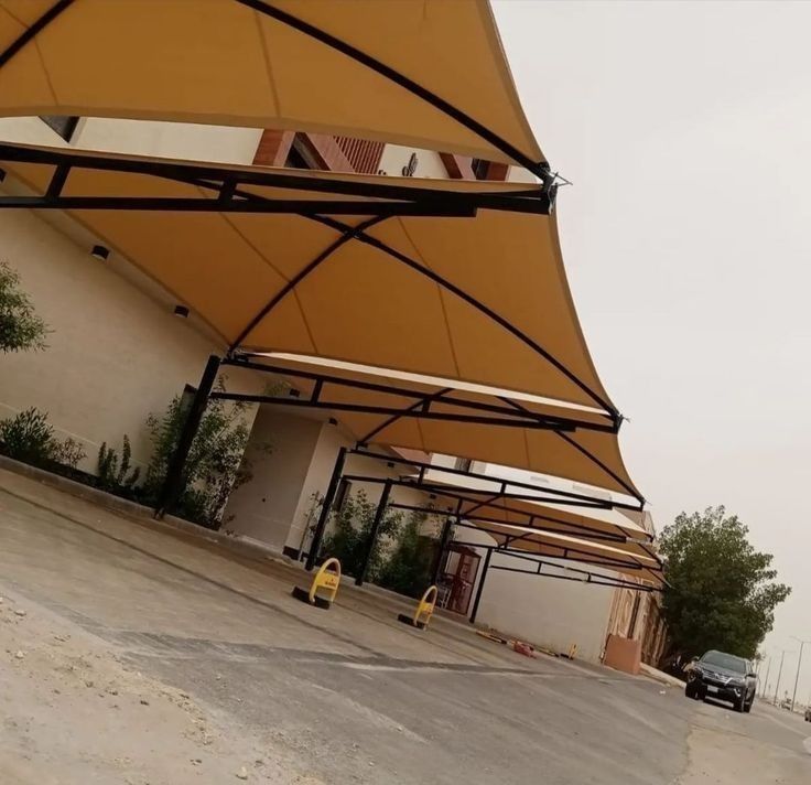 افضل حداد لتركيب المظلات مظلة سيارات مسابح مساجد في الخبر